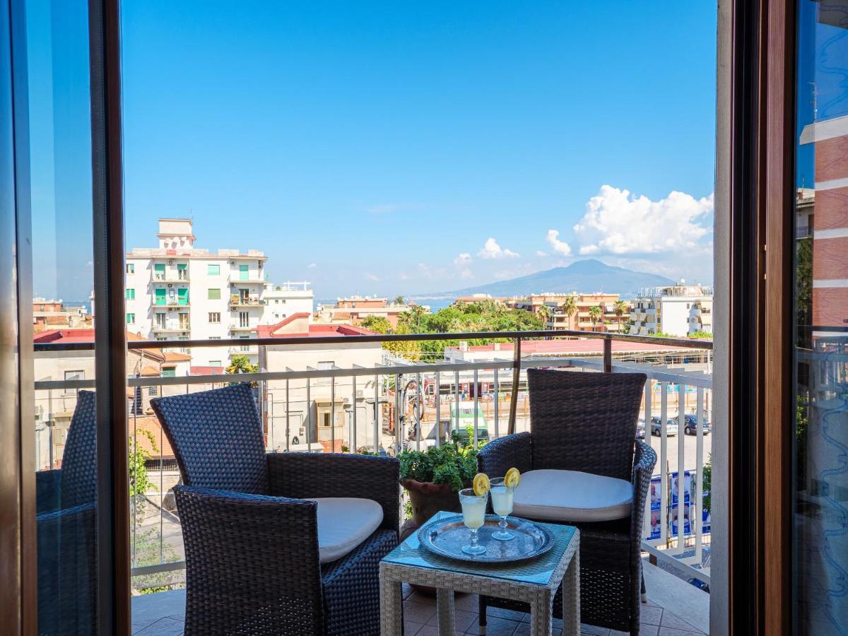 Aranci Apt 67 - Sorrento Centre And Vesuvius View Eksteriør billede